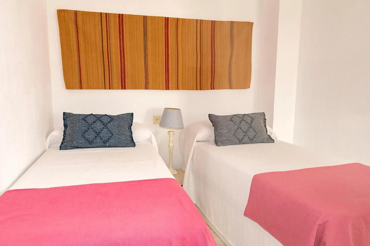 Ziba Cordoba Only Families Apartment